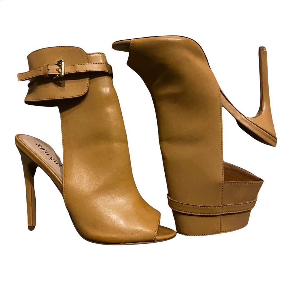 Zigi Girl open toe booties